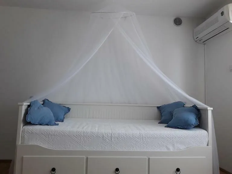 Holiday Home On Island Of Krk Malinska 0*,